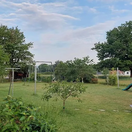 Le De La Tranquilite Hébergement de vacances *