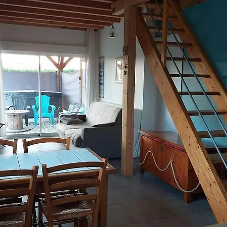 Holiday home Le De La Tranquilite Sainte-Foy-Saint-Sulpice